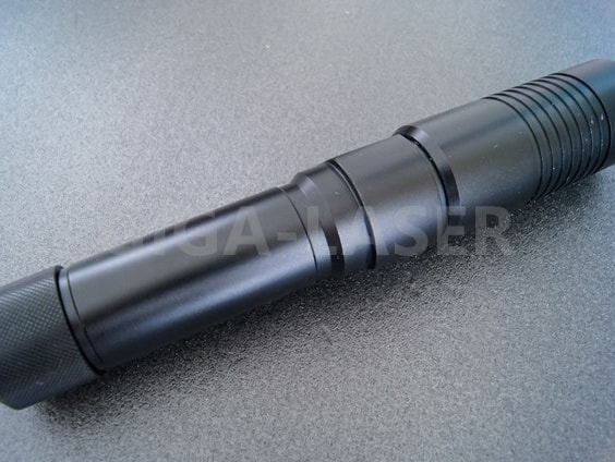 グリーンレーザーポインター外観背面