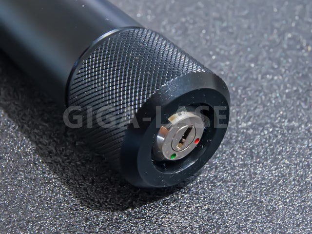 グリーンレーザーポインター　セーフティロック部分