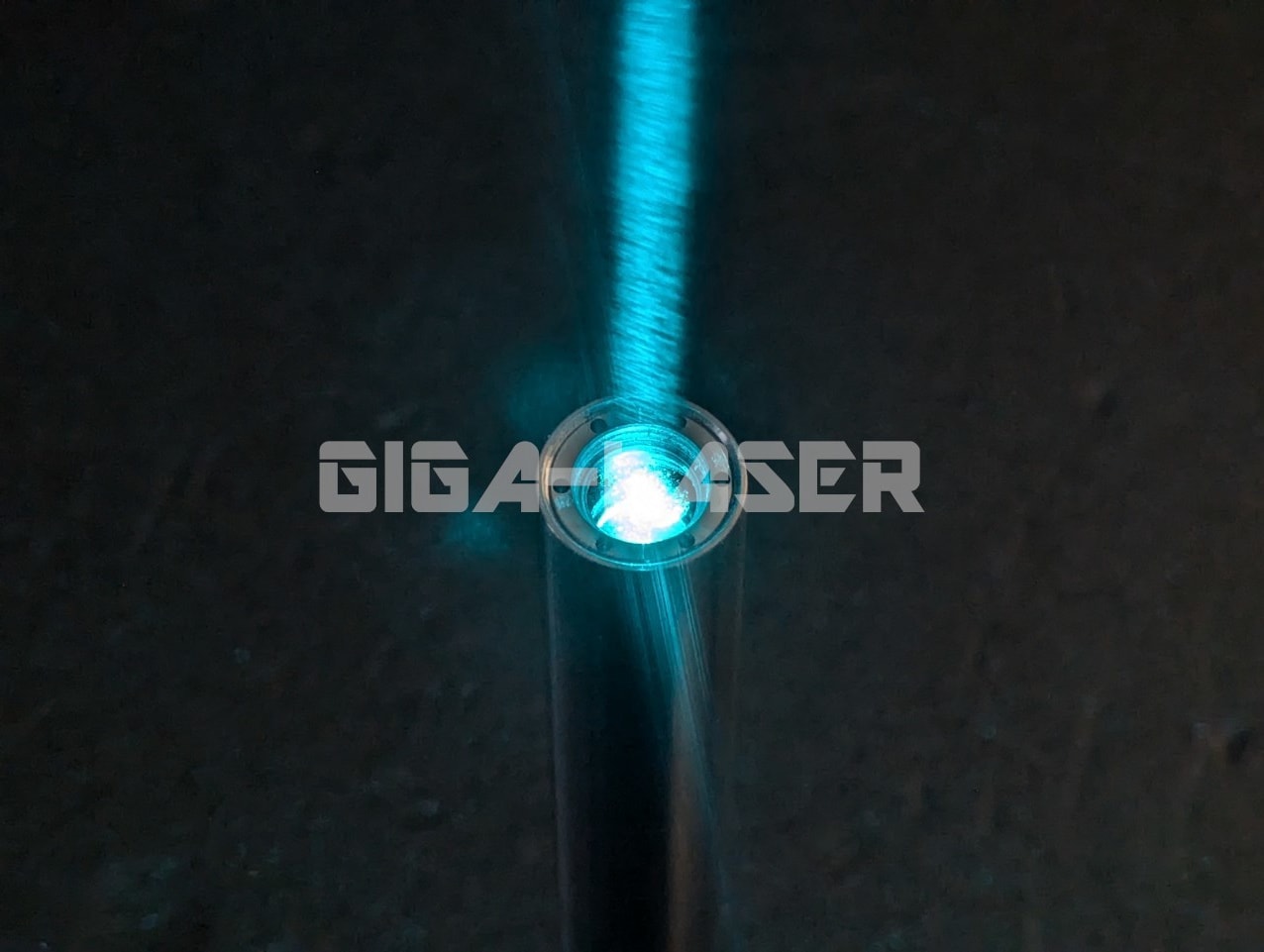 シアンレーザーポインターIS200C 上方からの写真